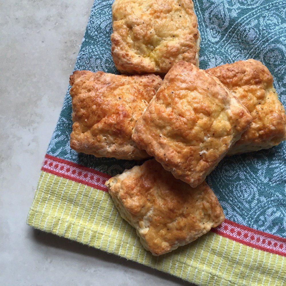 buttermilk cheddar cheese biscuits via she likes to eat